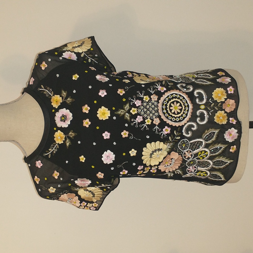 Needle & Thread Embroidered Top in Black/Multi-Color Size 4